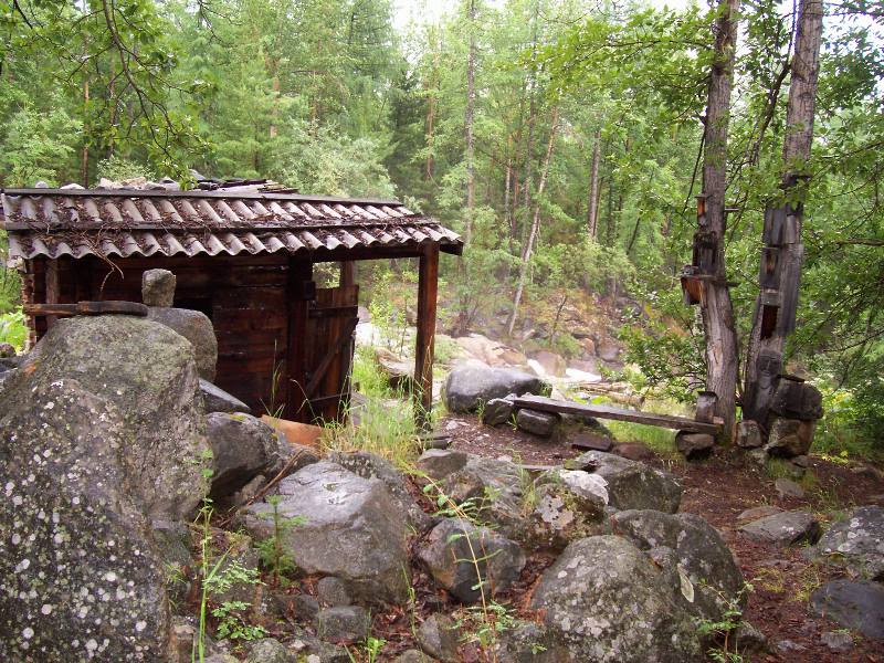 Домик - ванна снаружи